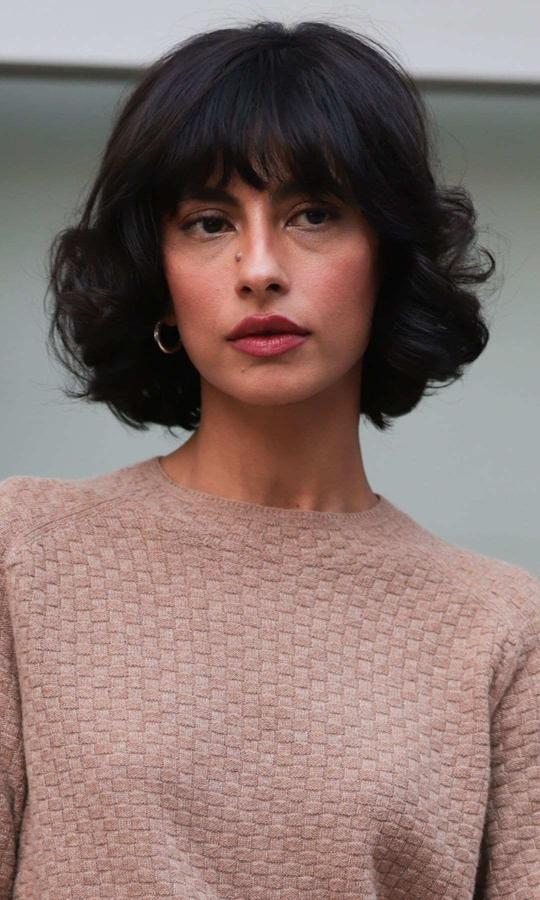 Mujer con pelo corto