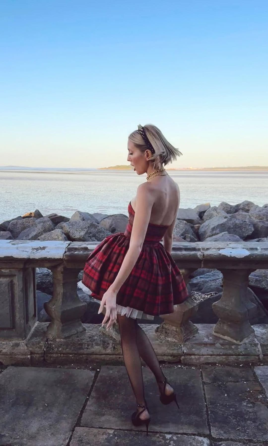Olympia de Grecia con vestido de tartán en Edimburgo
