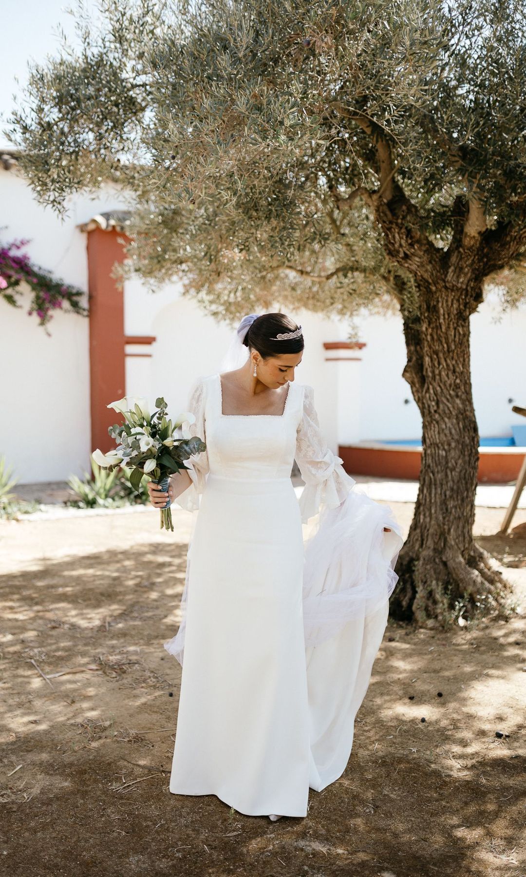Novias con tiara y recogido