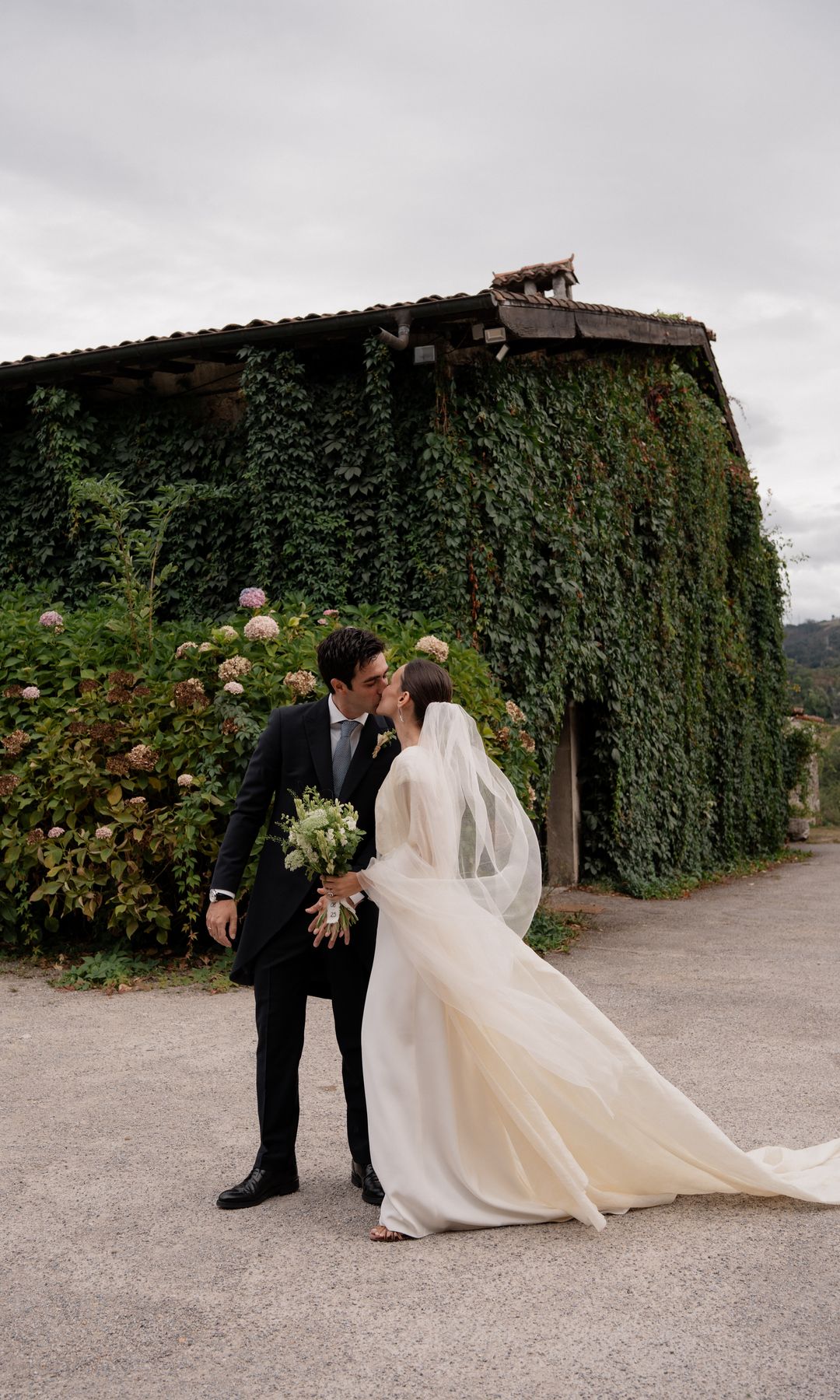 Boda viral en Asturias The Bridal Blog