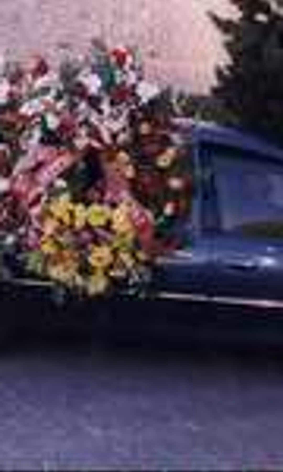 Coche fúnebre del humorista Eugenio en su funeral en marzo de 2001