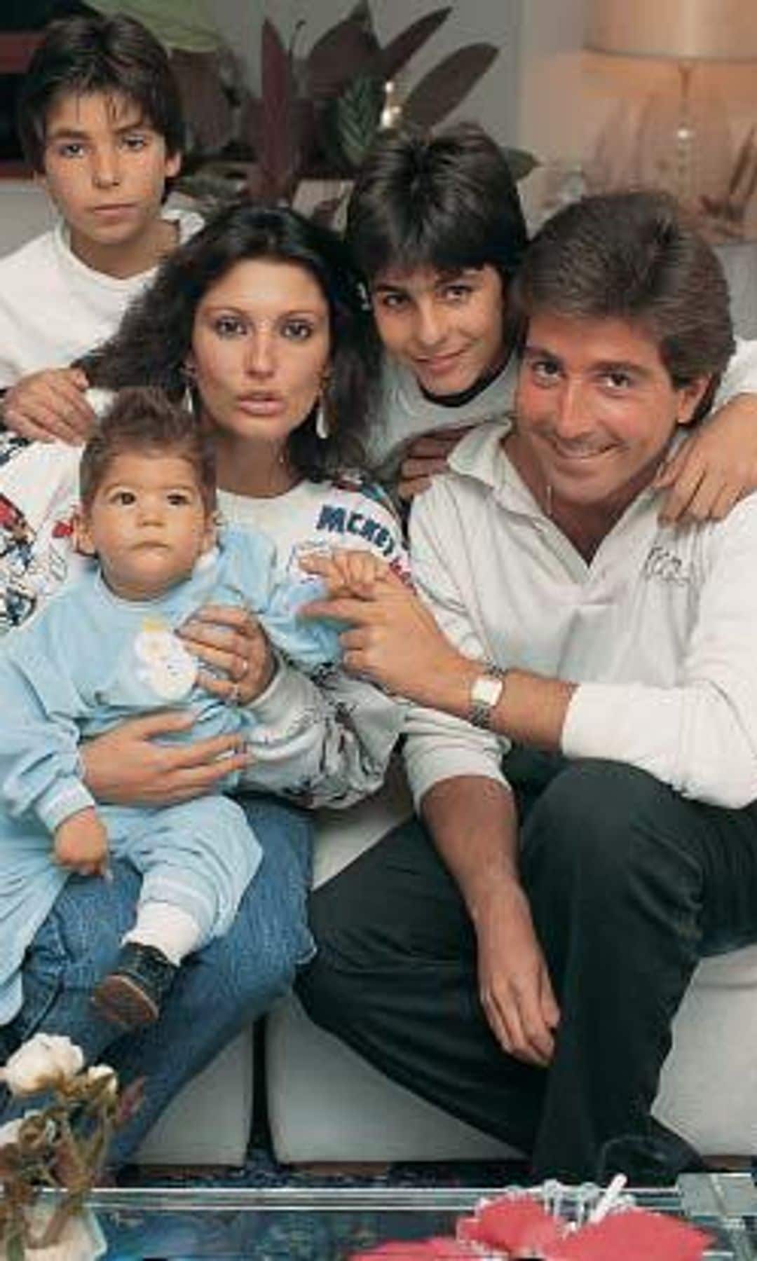 HOLA+ Carmen y Paquirri