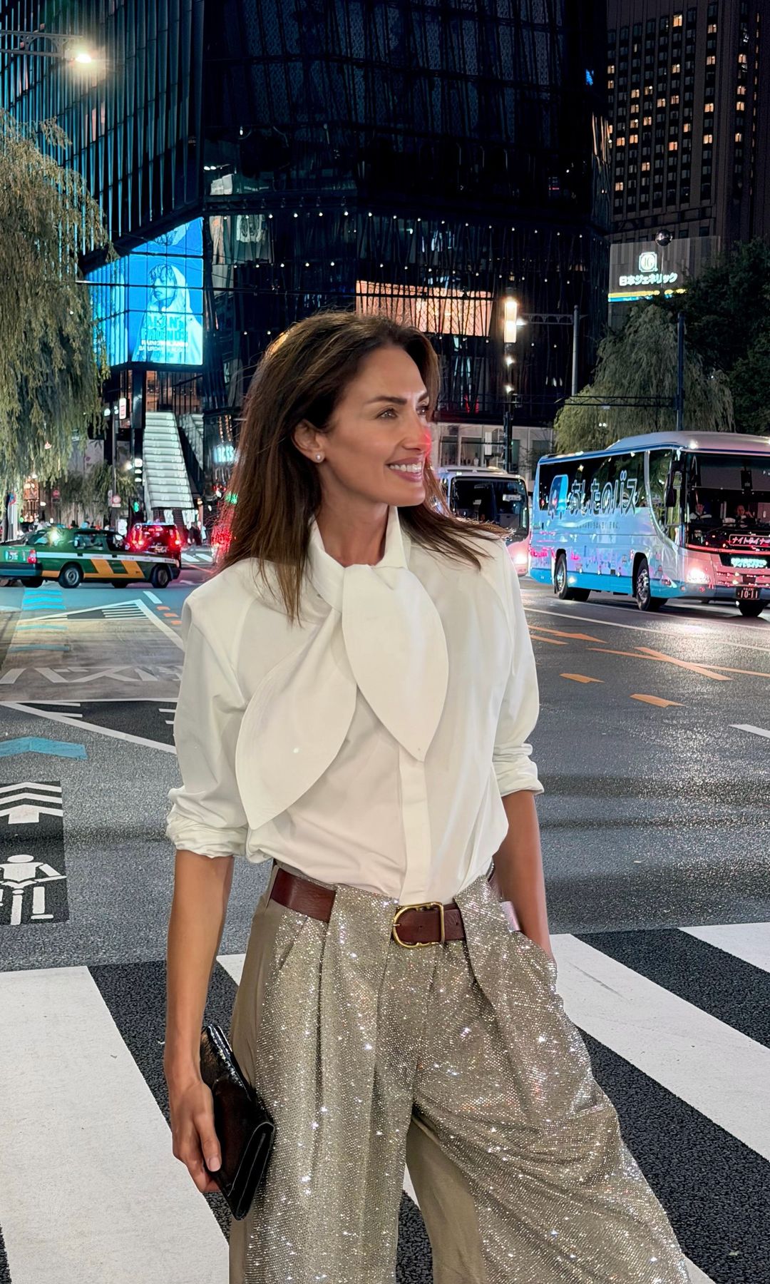 Entre kimonos, lentejuelas y un espectacular vestido negro, Nieves Álvarez vuelve a ganarse todos los piropos durante su luna de miel en Japón