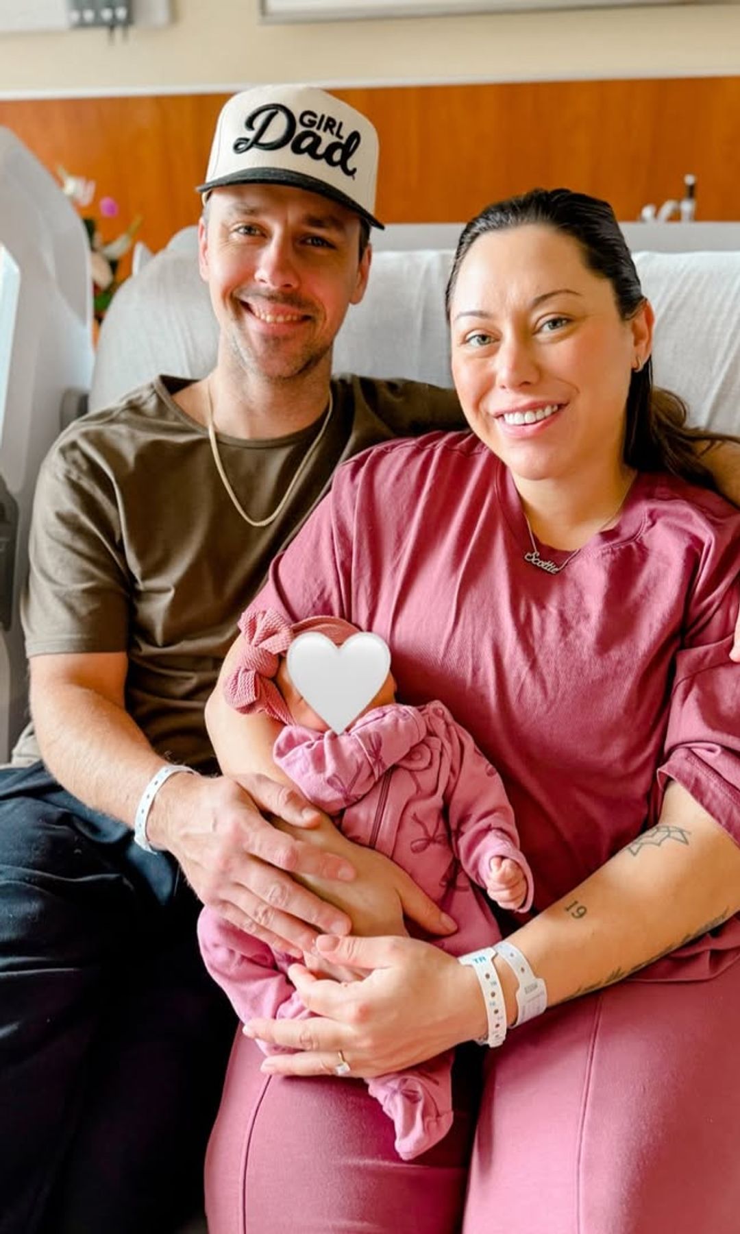 Alaina Scott y Matt Moeller, padres por primera vez