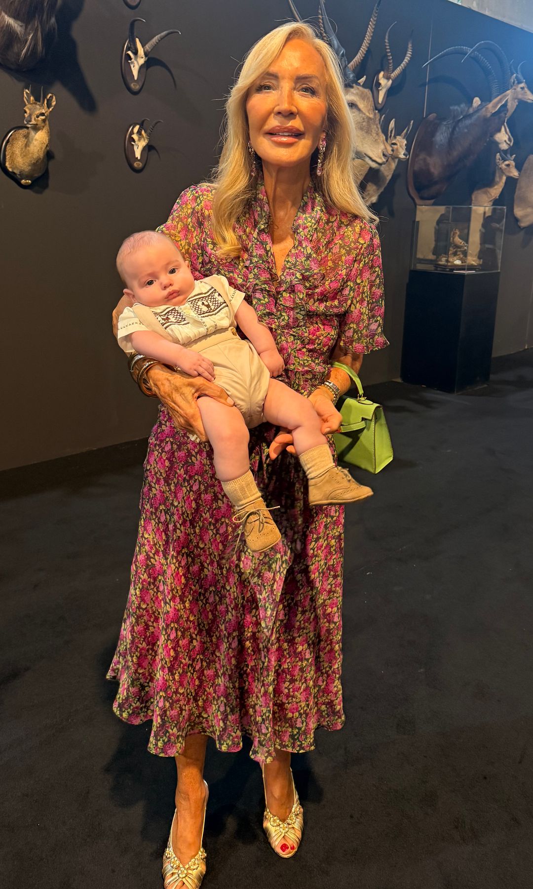 Carmen Lomana con el pequeño Juan 