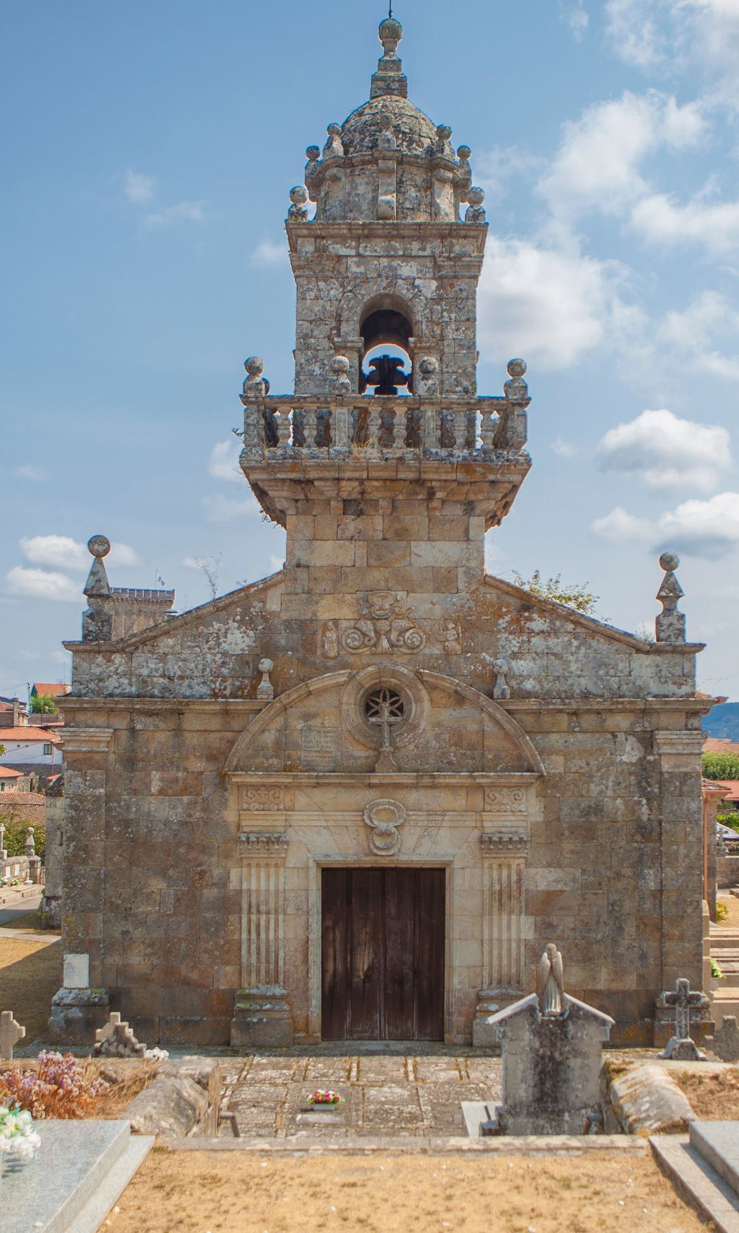 Cementerio de San Salvador, Vilanova dos Infantes, Ourense
