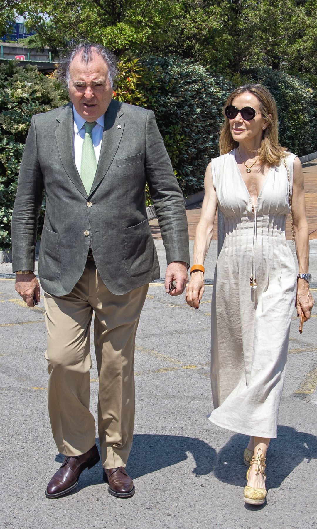 Juan Antonio, "Juancho", hermano mayor de la bióloga, junto a su mujer, Elisa Rodríguez García