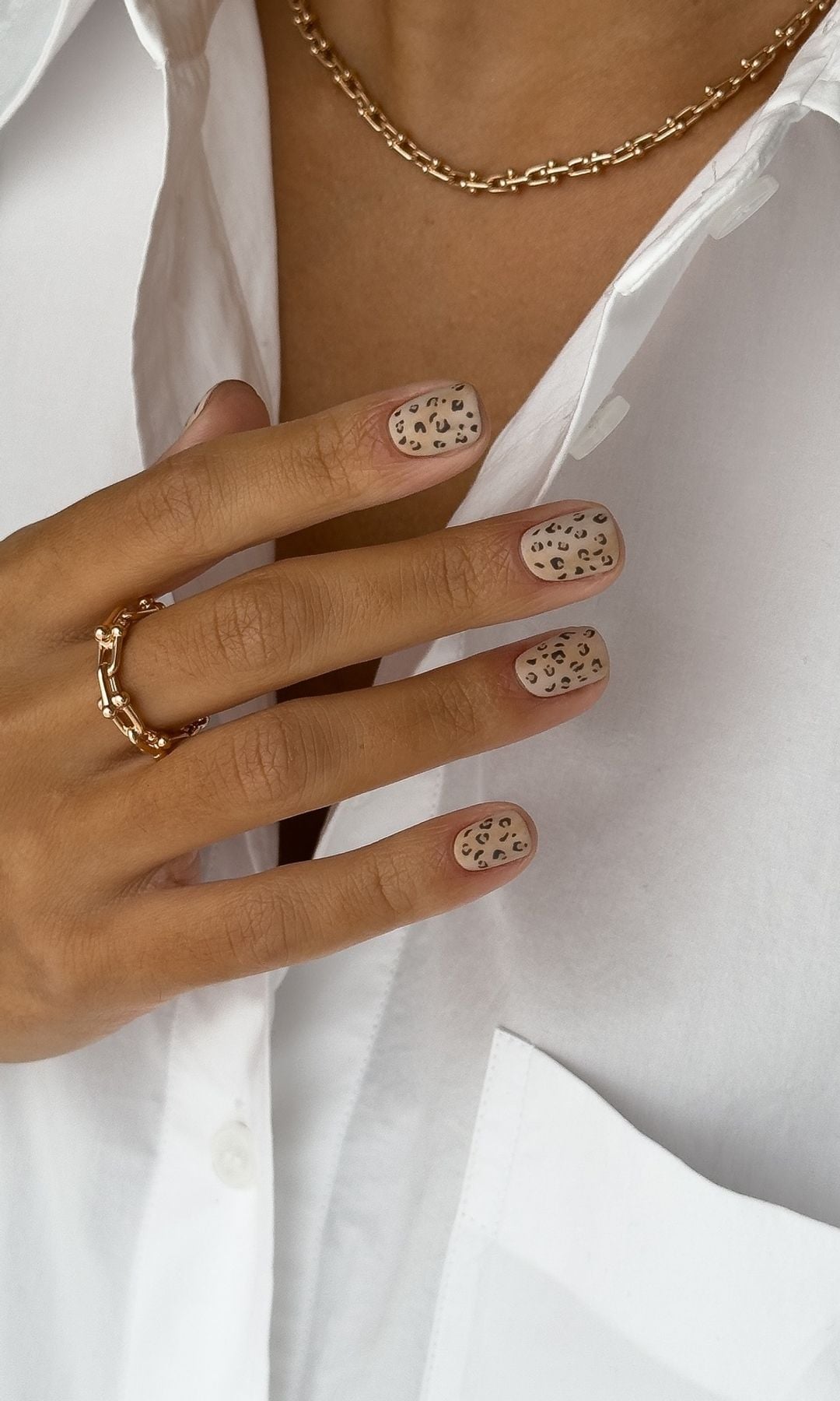 Manicura de leopardo