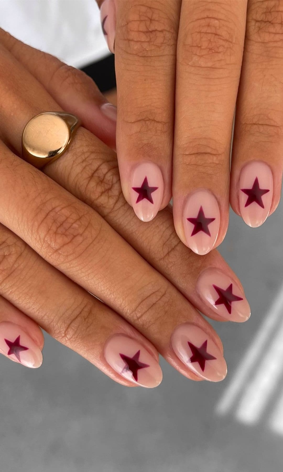 Manicura con estrellas