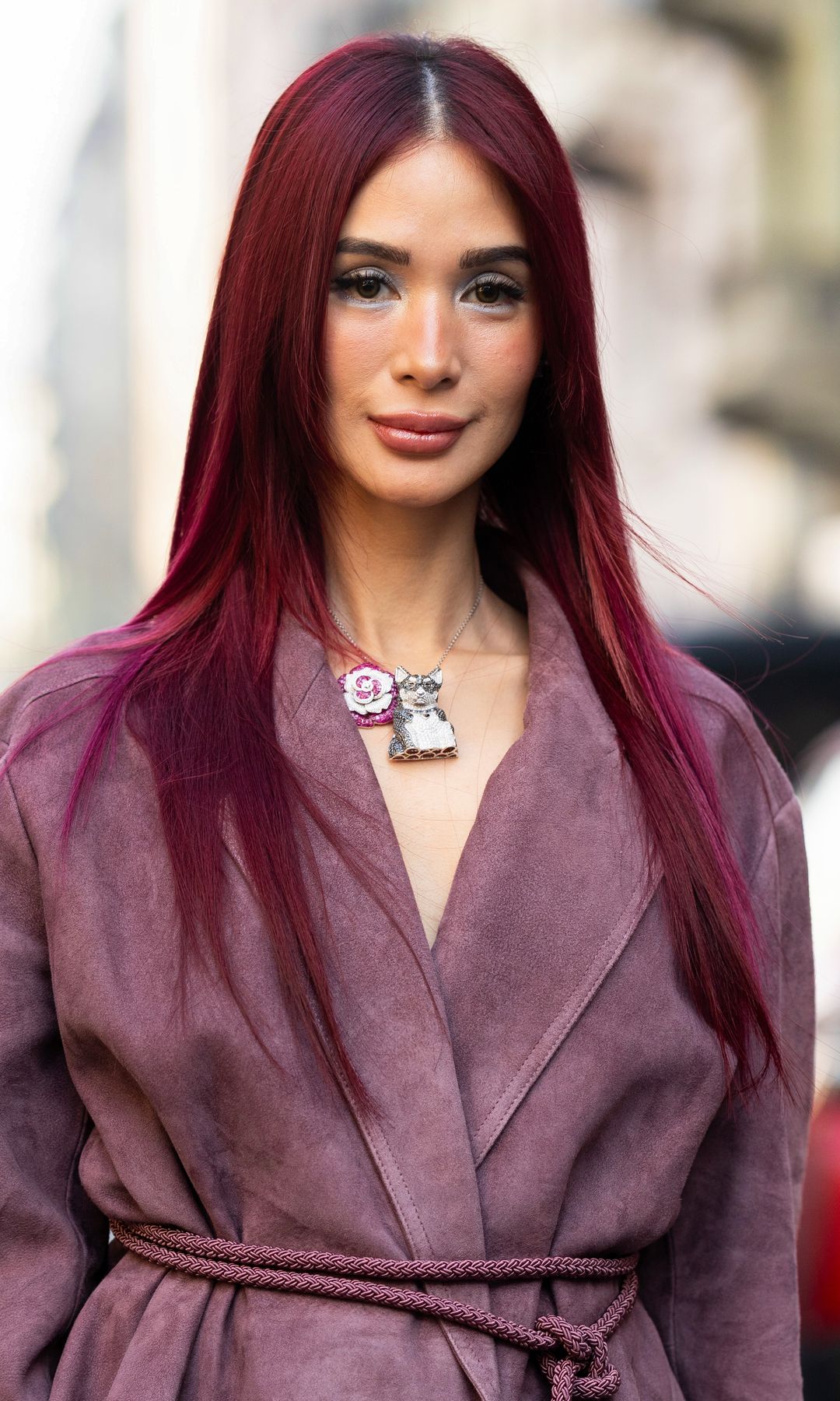 Mujer con cabello cobrizo