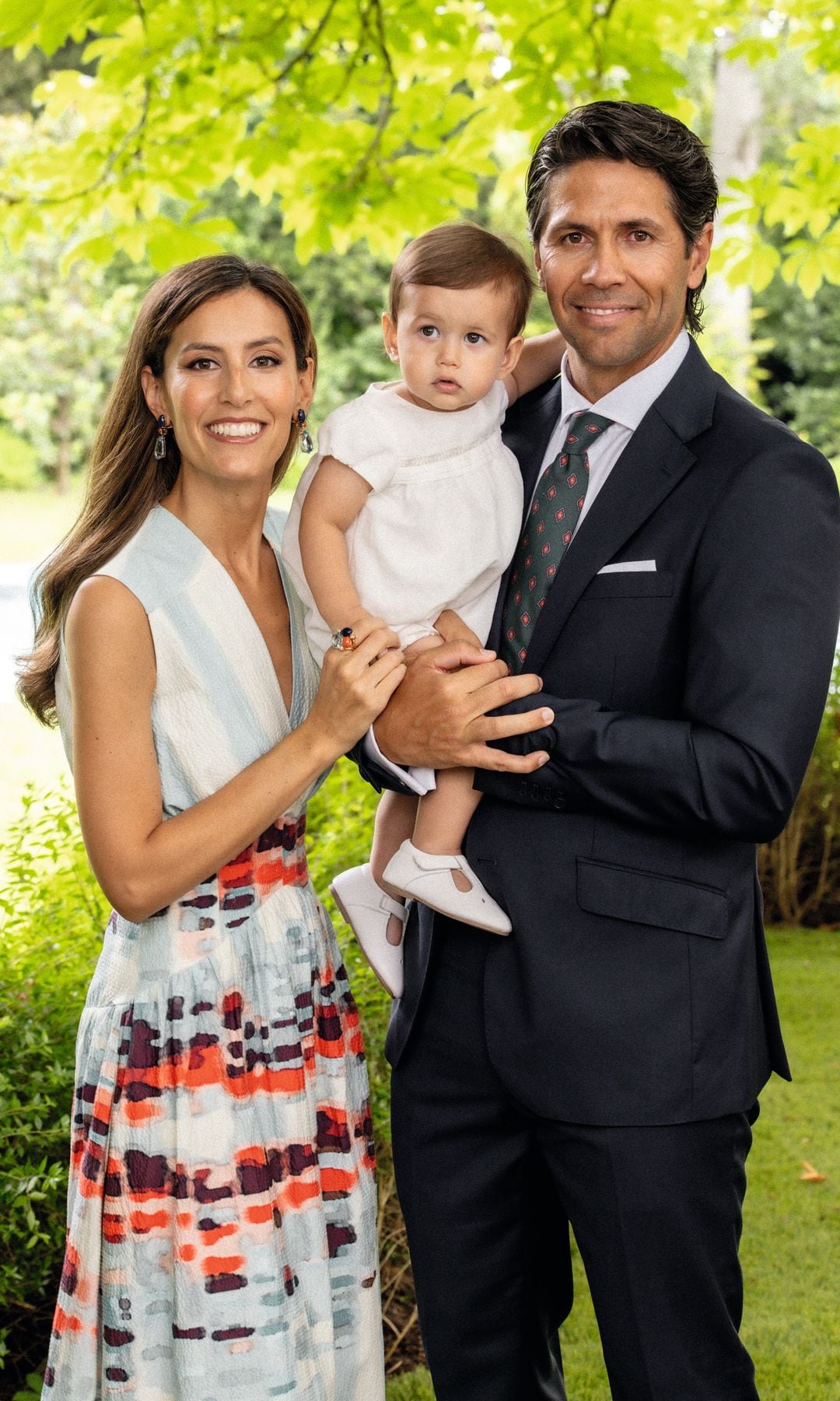 ENTRAMOS EN LA CELEBRACIÓN DEL BAUTIZO DE  MARTÍN, EL HIJO PEQUEÑO DE ANA BOYER Y FERNANDO VERDASCO EN CASA DE ISABEL PREYSLER