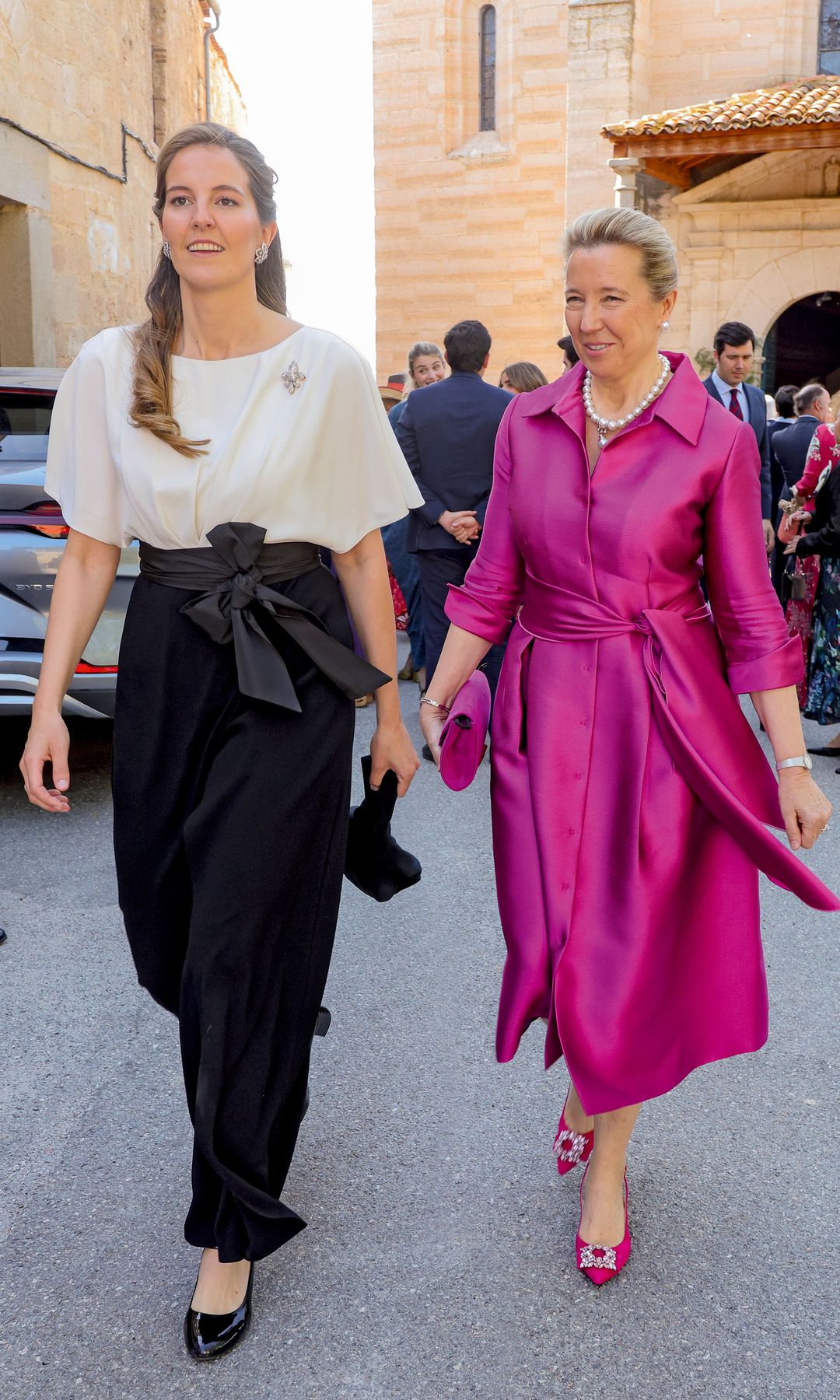 Cristina de Borbon Dos Sicilias y Victoria Lopez Quesada acudieron juntas al enlace