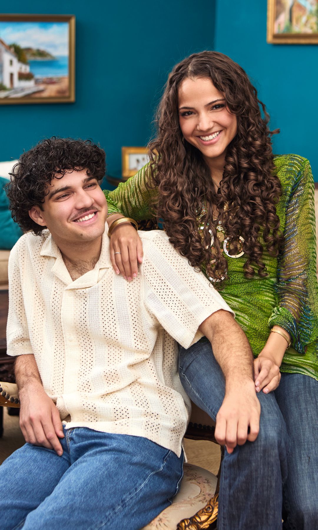 Los hermanos Jaime y Ruth. "No tengo recuerdos de mi padre, pero mi madre me dice que era un gran hombre, con mucha compasión hacia los demás", nos cuenta Jaime, que tenía poco más de año y medio cuando falleció el doctor