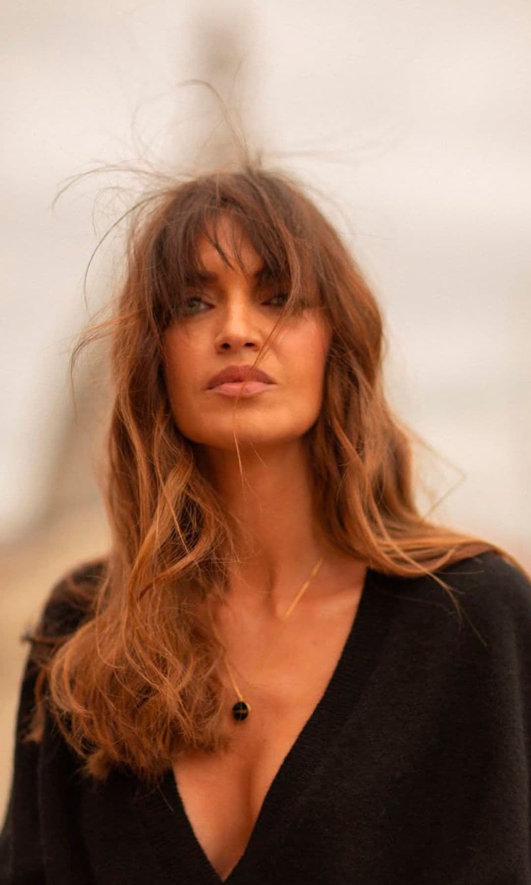 Sara Carbonero no se quita estos collares desde hace 5 años: el poderoso mensaje que esconden