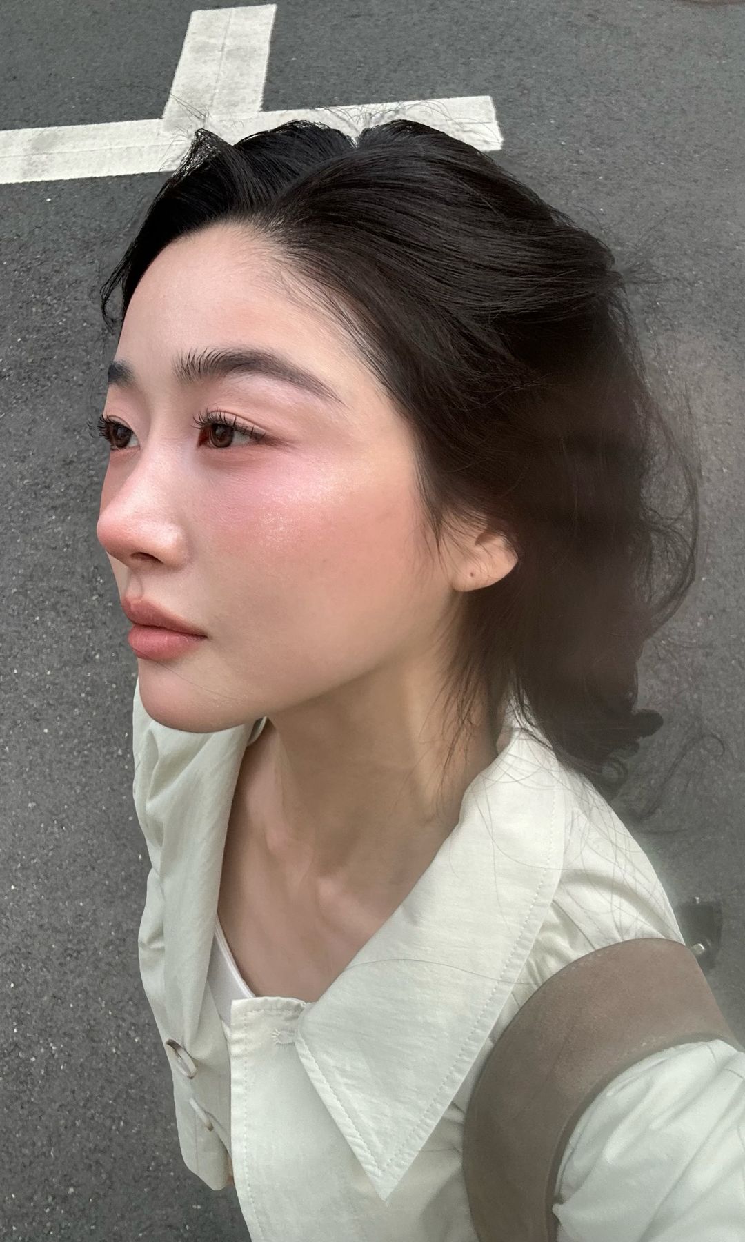 Maquillaje de ojeras con colorete