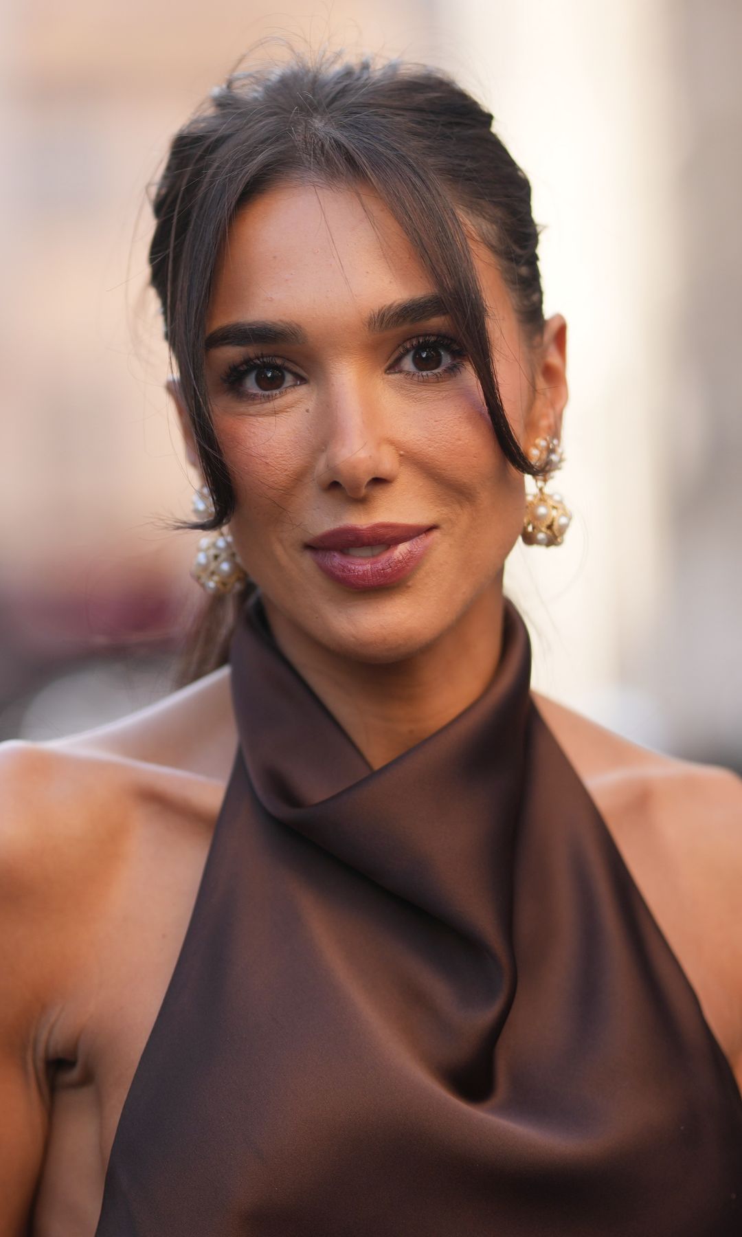  Mujer co maquillaje sencillo 