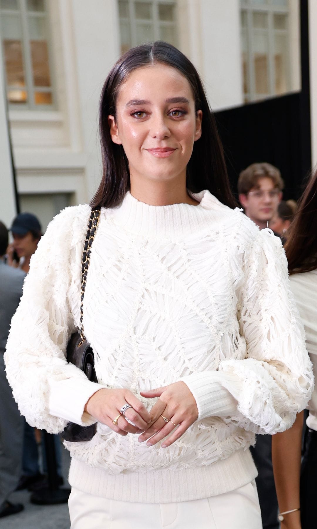Victoria Federica, icono de moda en la Fashion Week con su jersey más original y el bolso de lujo que lleva a todos los planes
