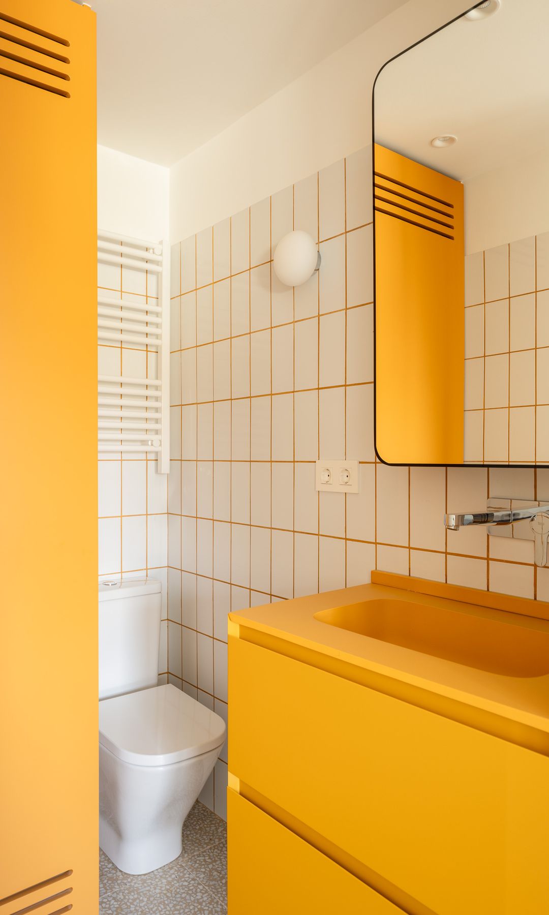 Baño en amarillo