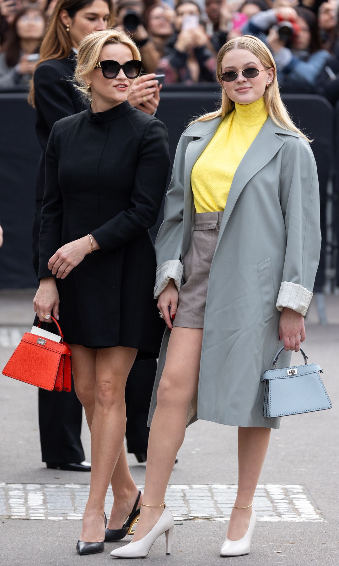 Reese Witherspoon y Ava Phillippe en el desfile de Alta Costura de Fenti en enero de 2024