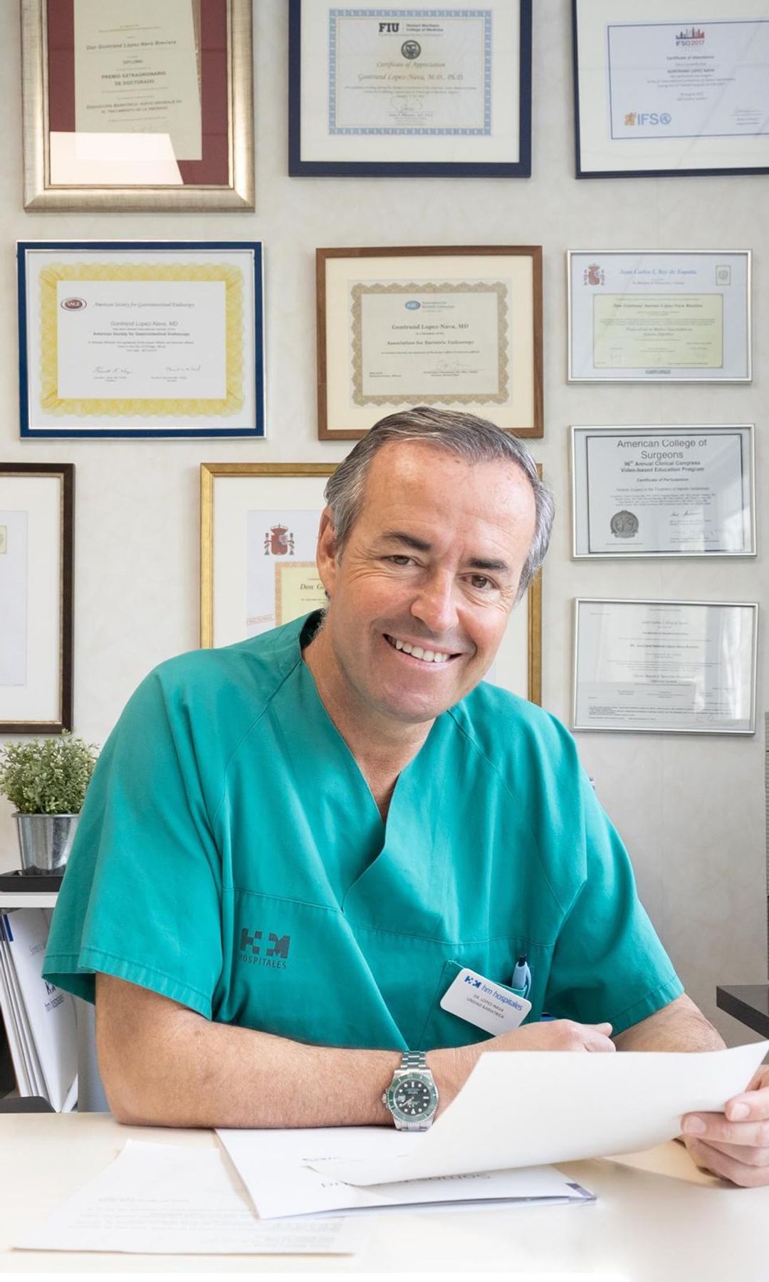 Doctor López-Nava, director de la Unidad de Endoscopia Bariátrica en el Hospital Universitario HM Sanchinarro