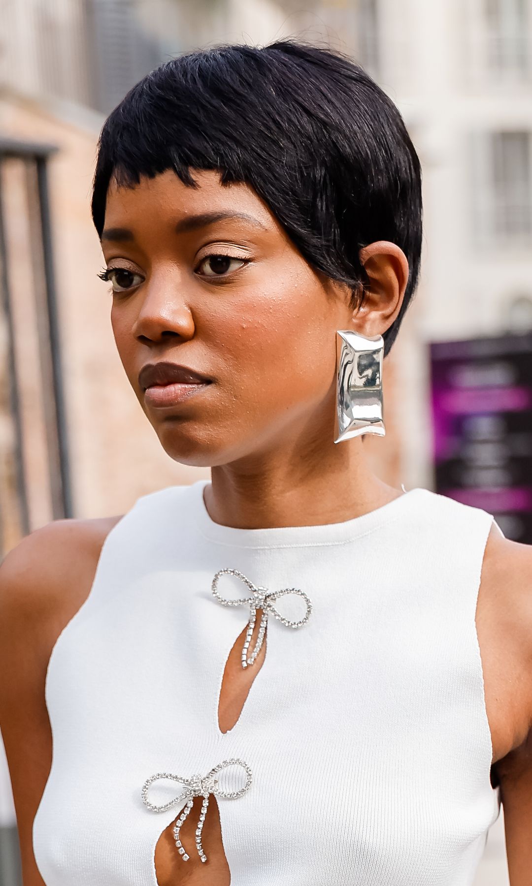  Corte de pelo corto de mujer