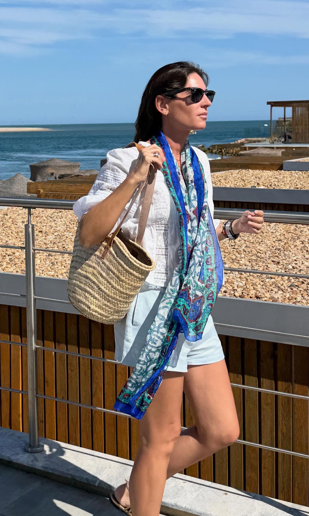 Lourdes Montes tiene la combinación de colores que más favorece en verano: "el blanco y el azul transmiten paz y serenidad"