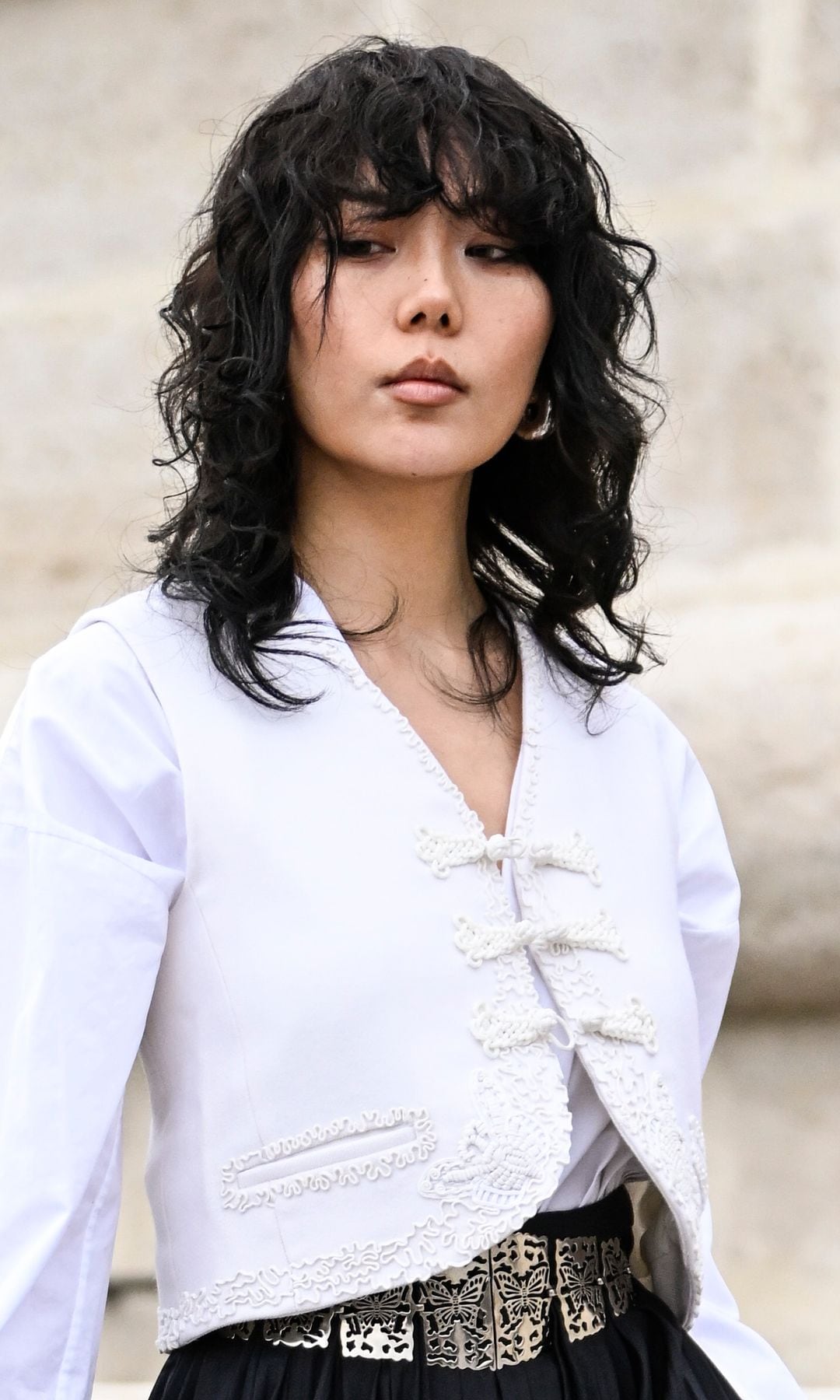  Mujer con cabello ondulado