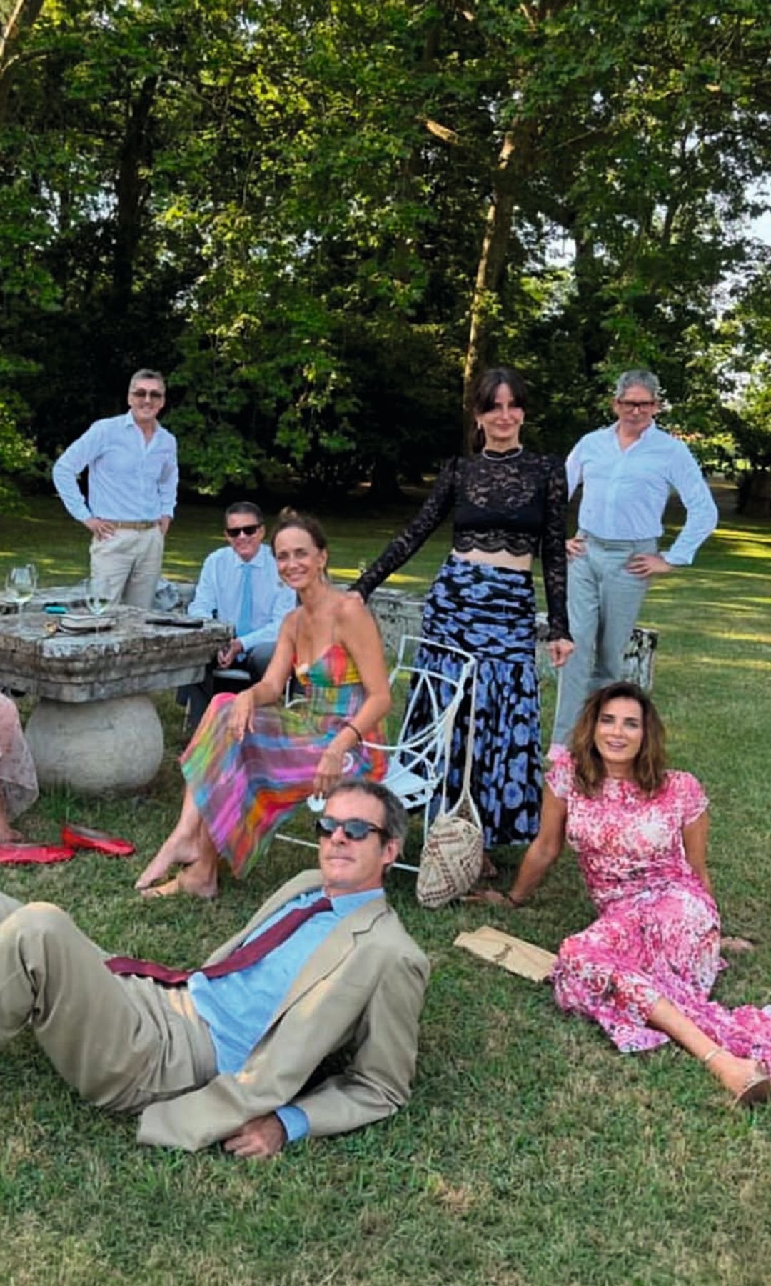 Macarena Rey, Boris Izaguirre, María Fitz-James, Joaquín Güell, Blanca Sueves y Rubén Nogueira, marido de Boris