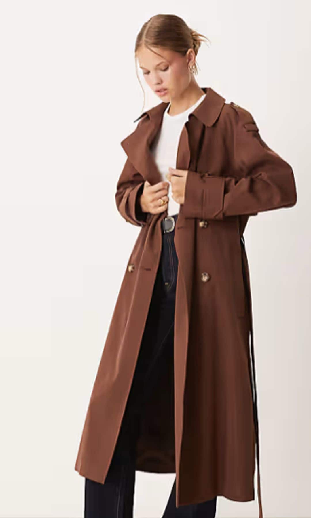 gabardina larga marrón