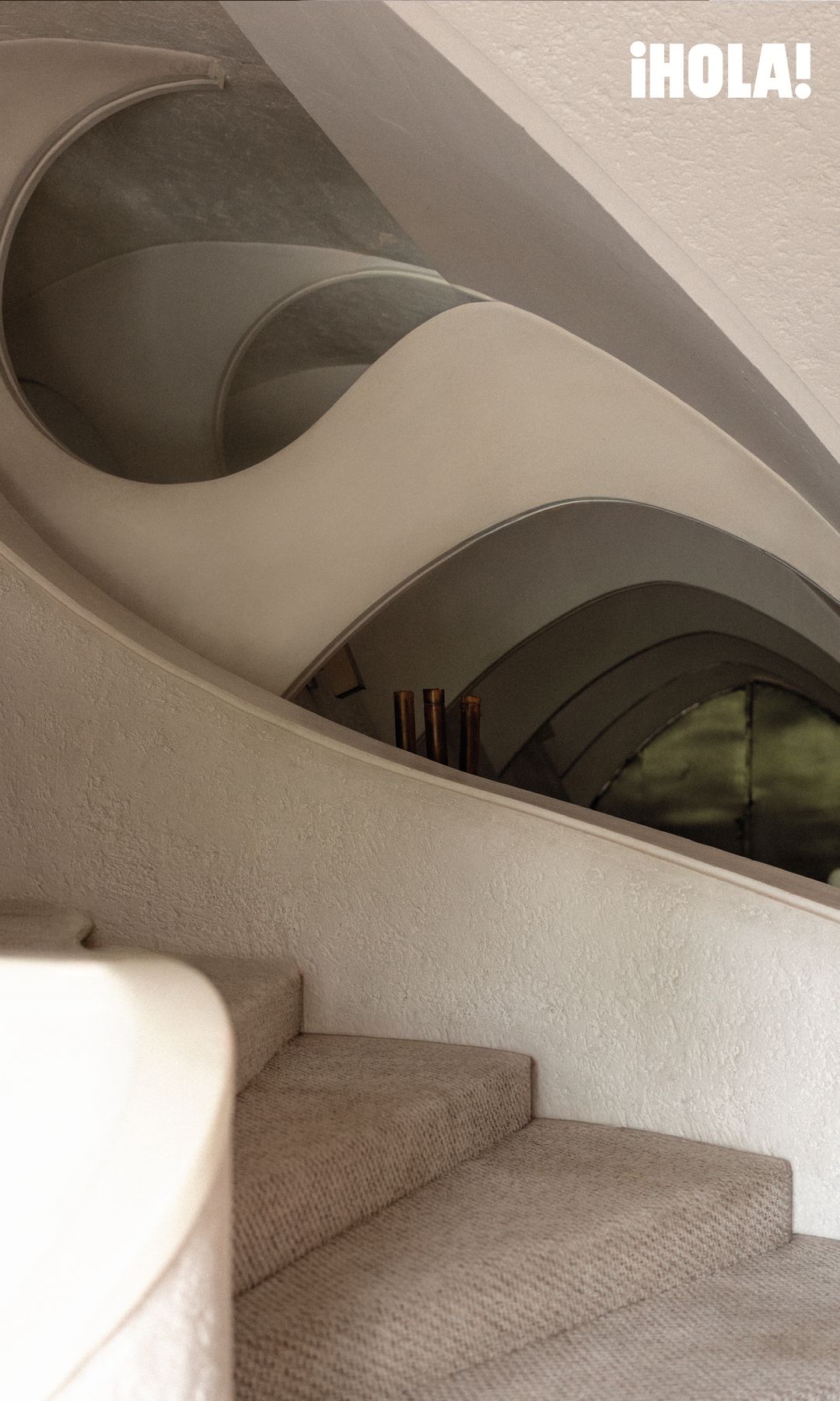 Espacio que muestra los tragaluces y aberturas oculares de la casa.