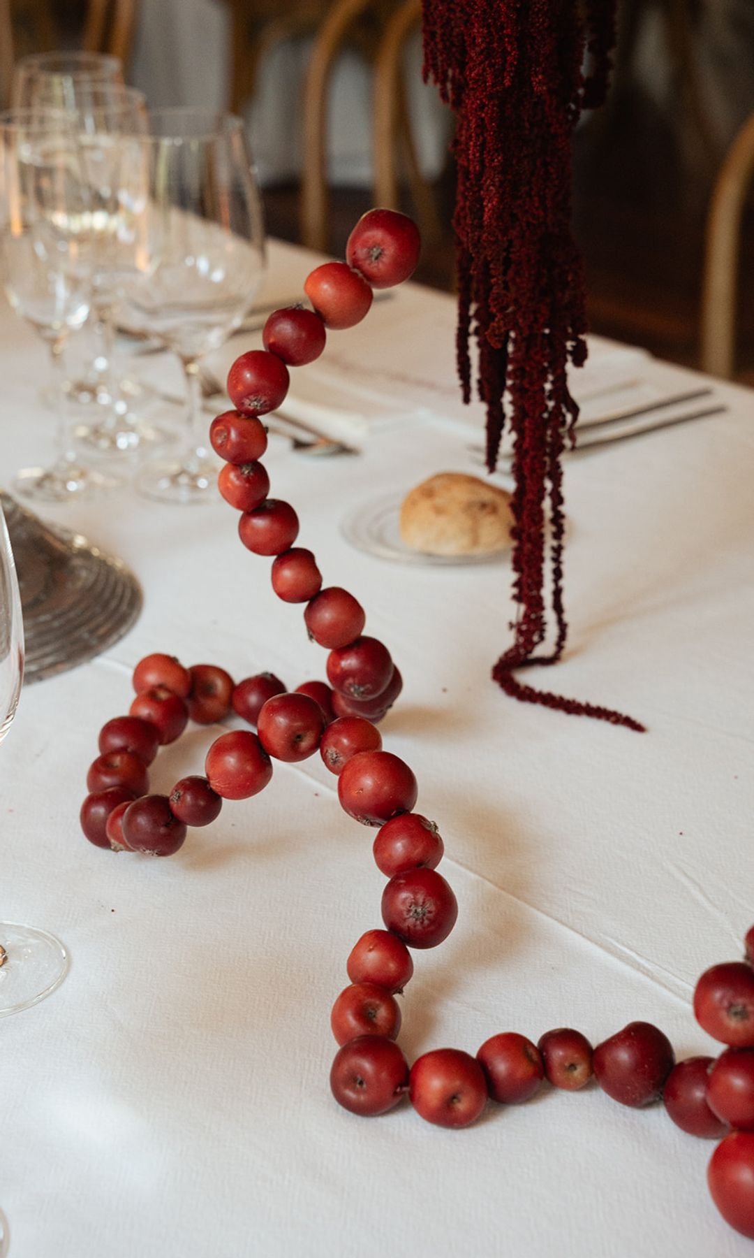 Escultura frutal para decorar los centros de mesa en una boda