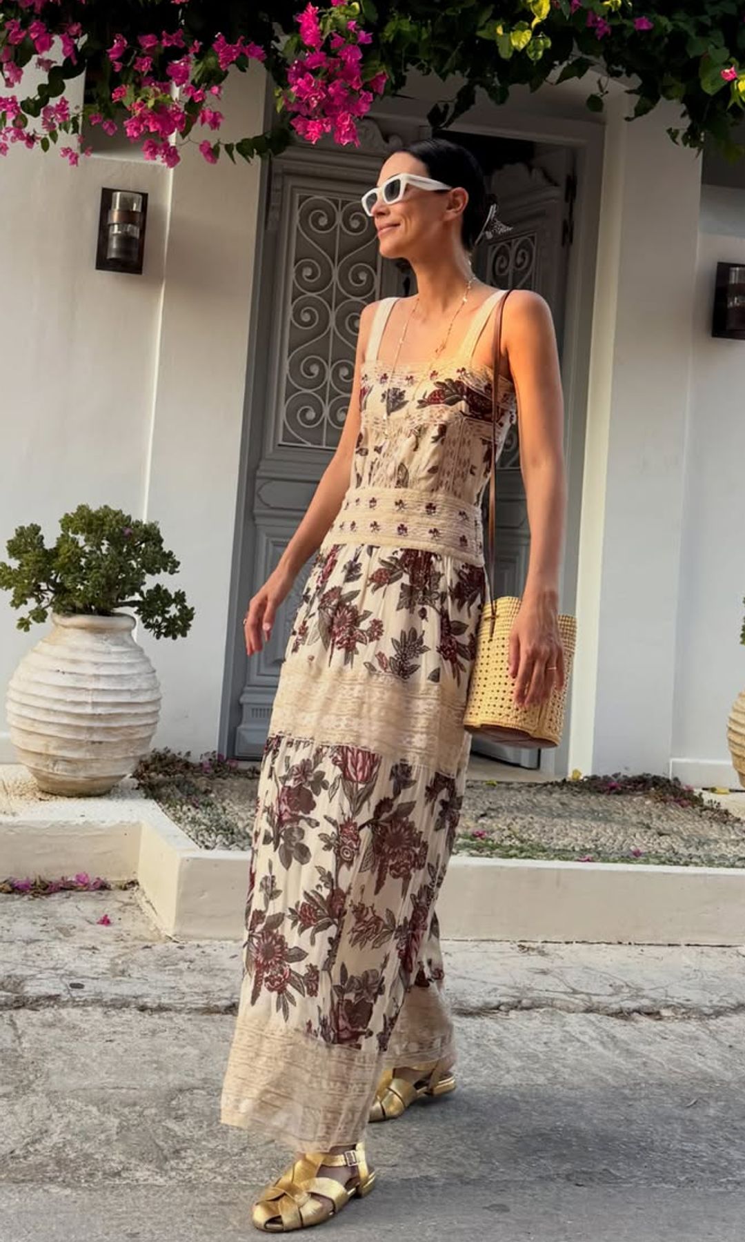 Sassa de Osma con vestido durante su escapada a Grecia