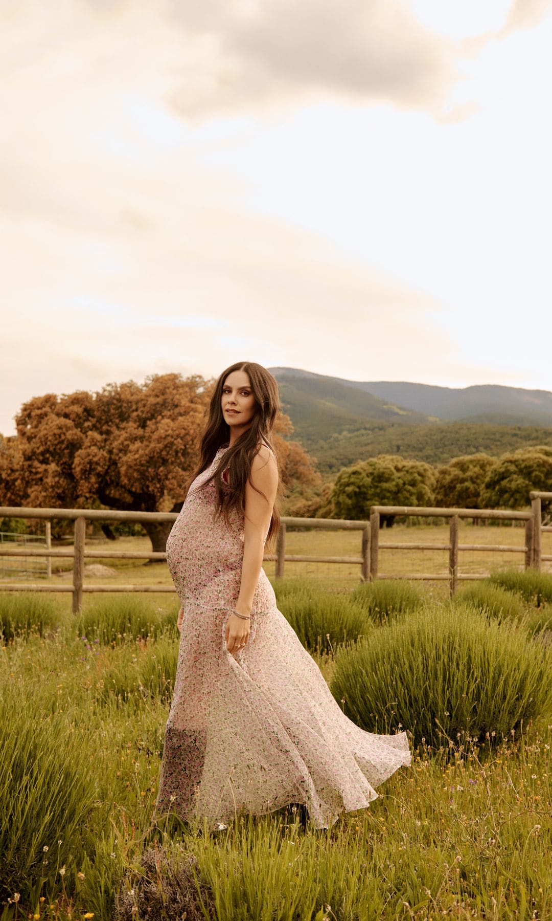 Cristina Pedroche, embarazada, con un vestido vaporoso