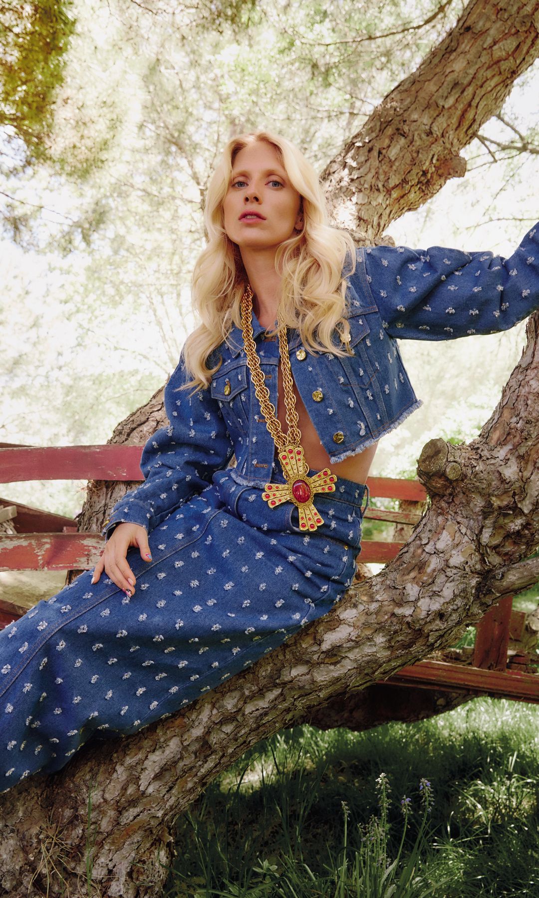 HOFASHION 143 LAURA TONDER