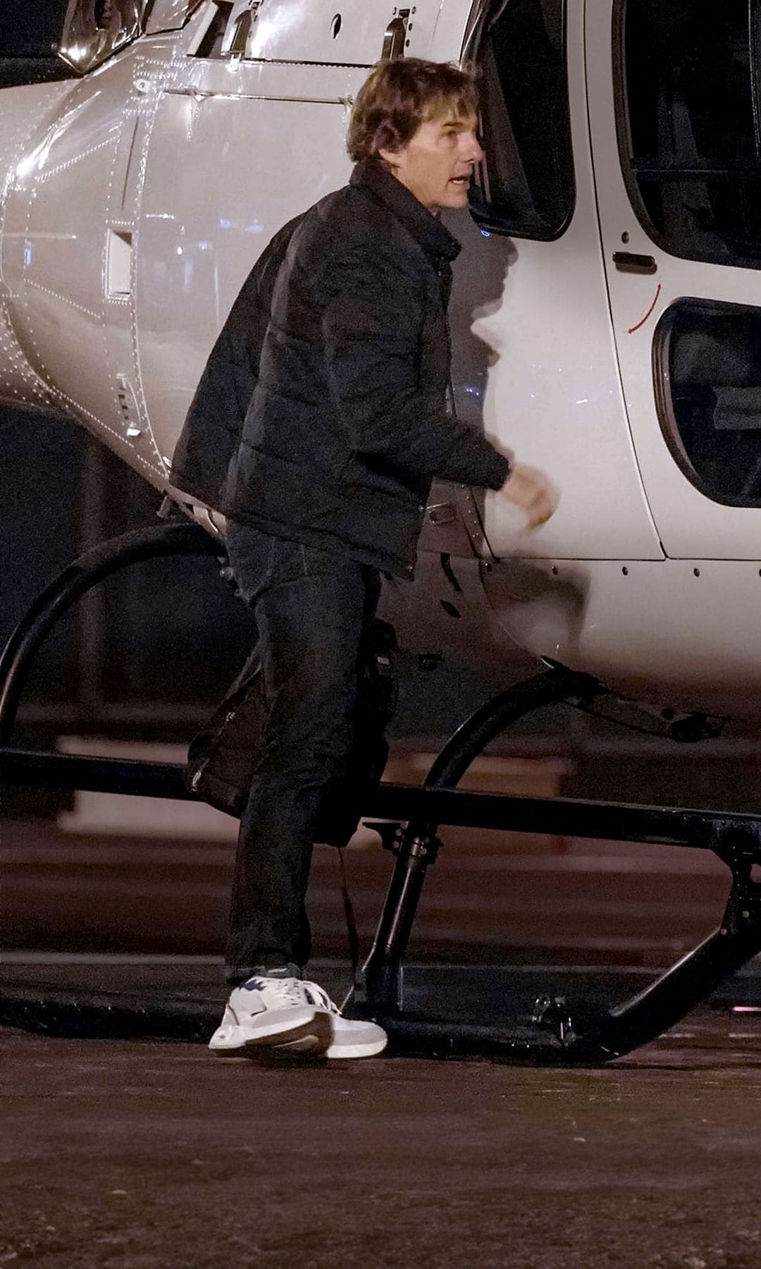 HOLA+4188 Tom Cruise en un avión