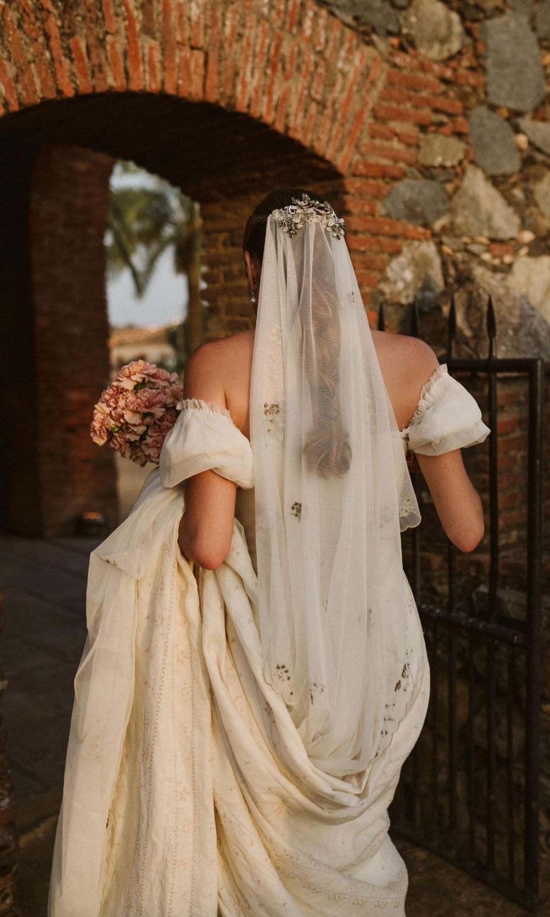 Velo de novia bordado flores