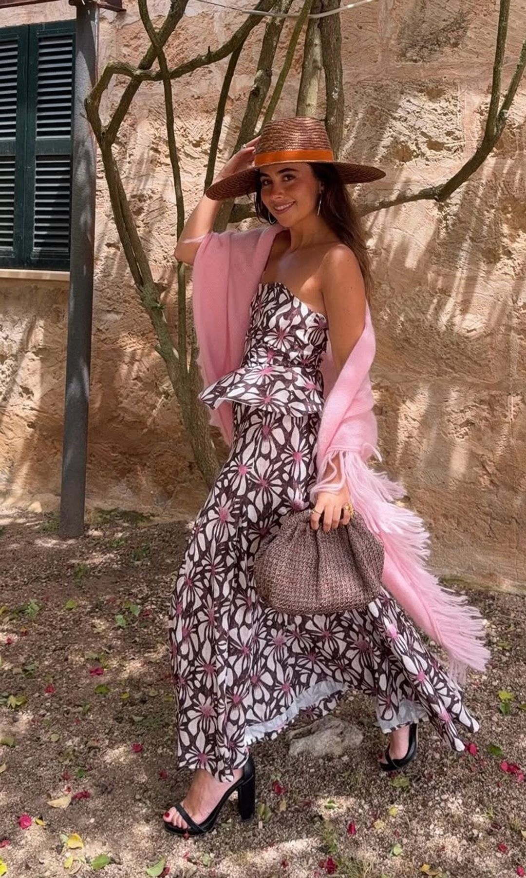 Inés Berdejo con sombrero de Marcela & Co.