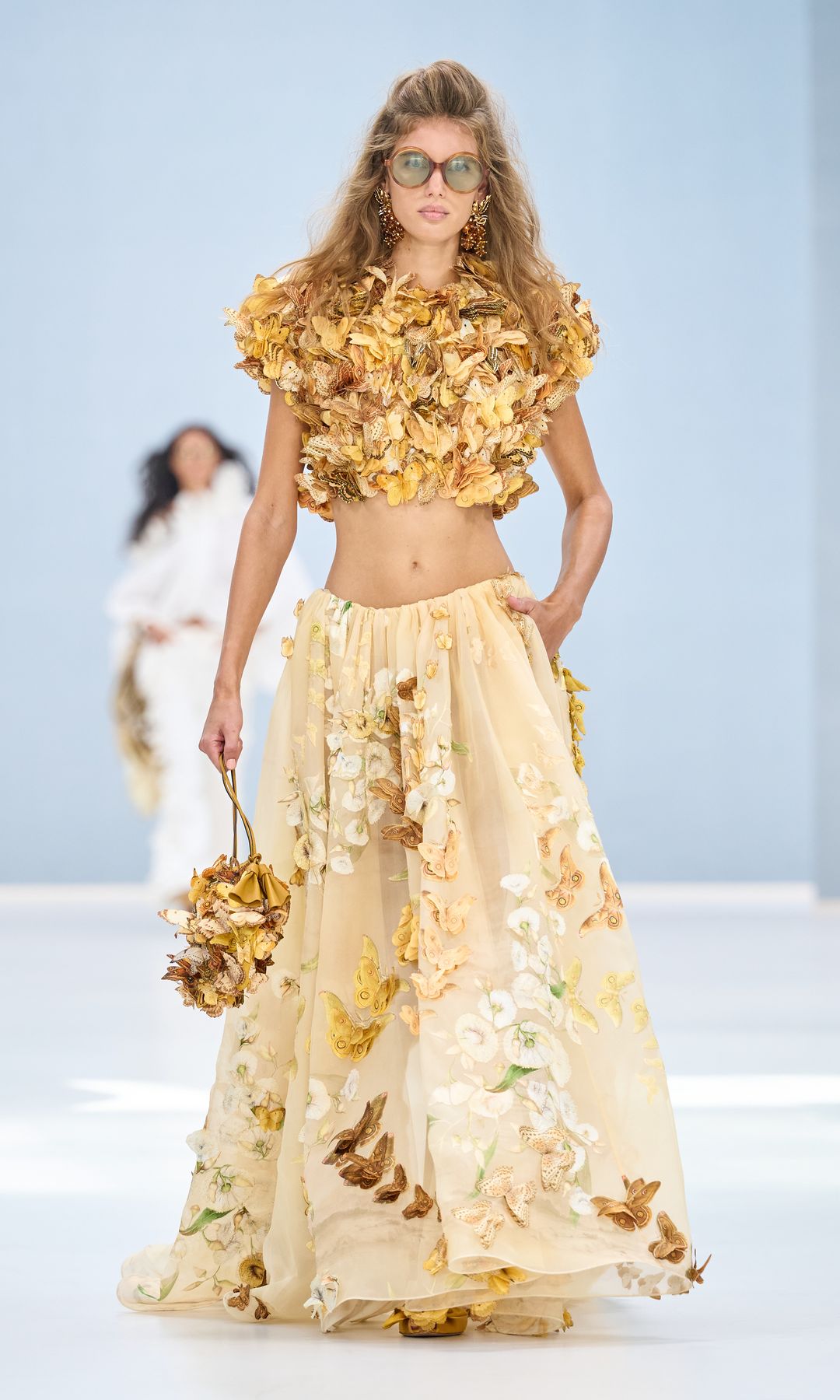 El romanticismo exuberante de un jardín en plena floración: así es la nueva colección de Zimmermann