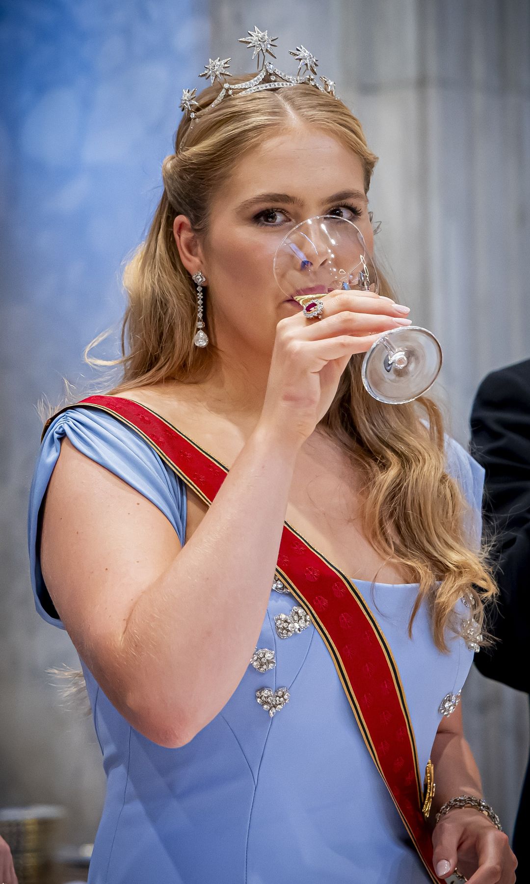 La manicura "clean luxury" de la princesa Amalia de Holanda