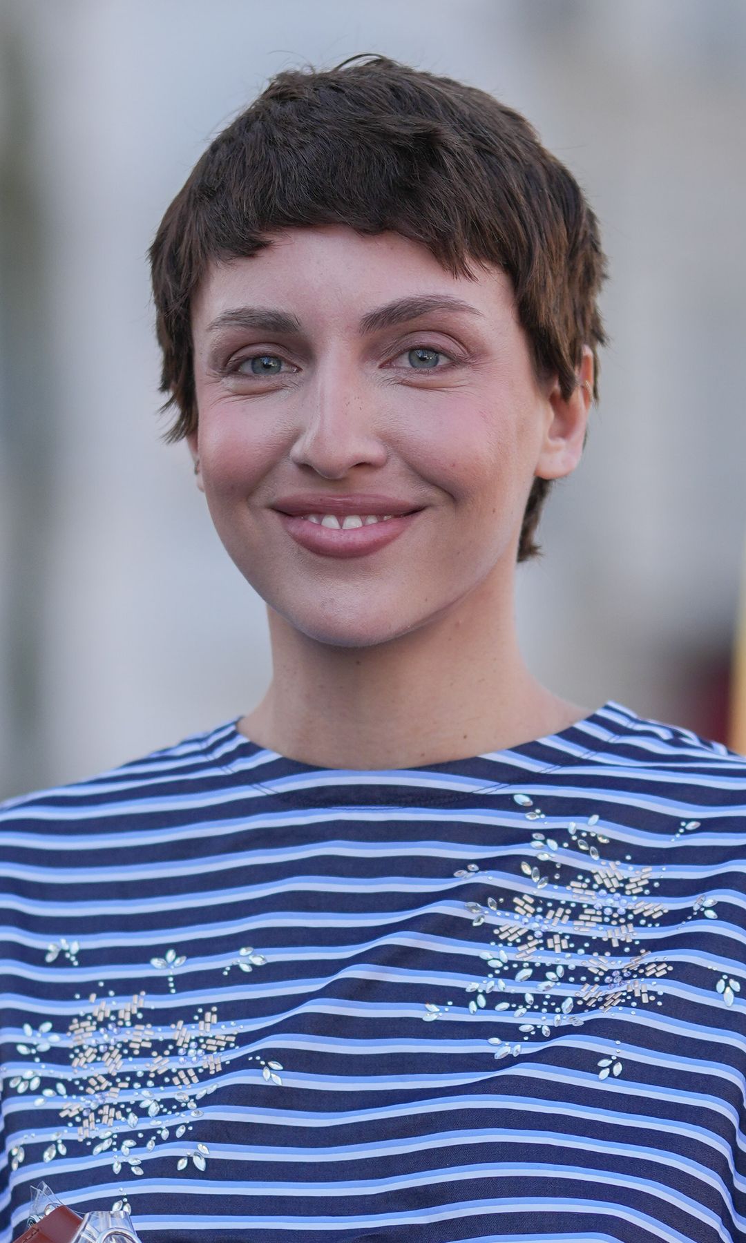  Corte de mujer para pelo corto
