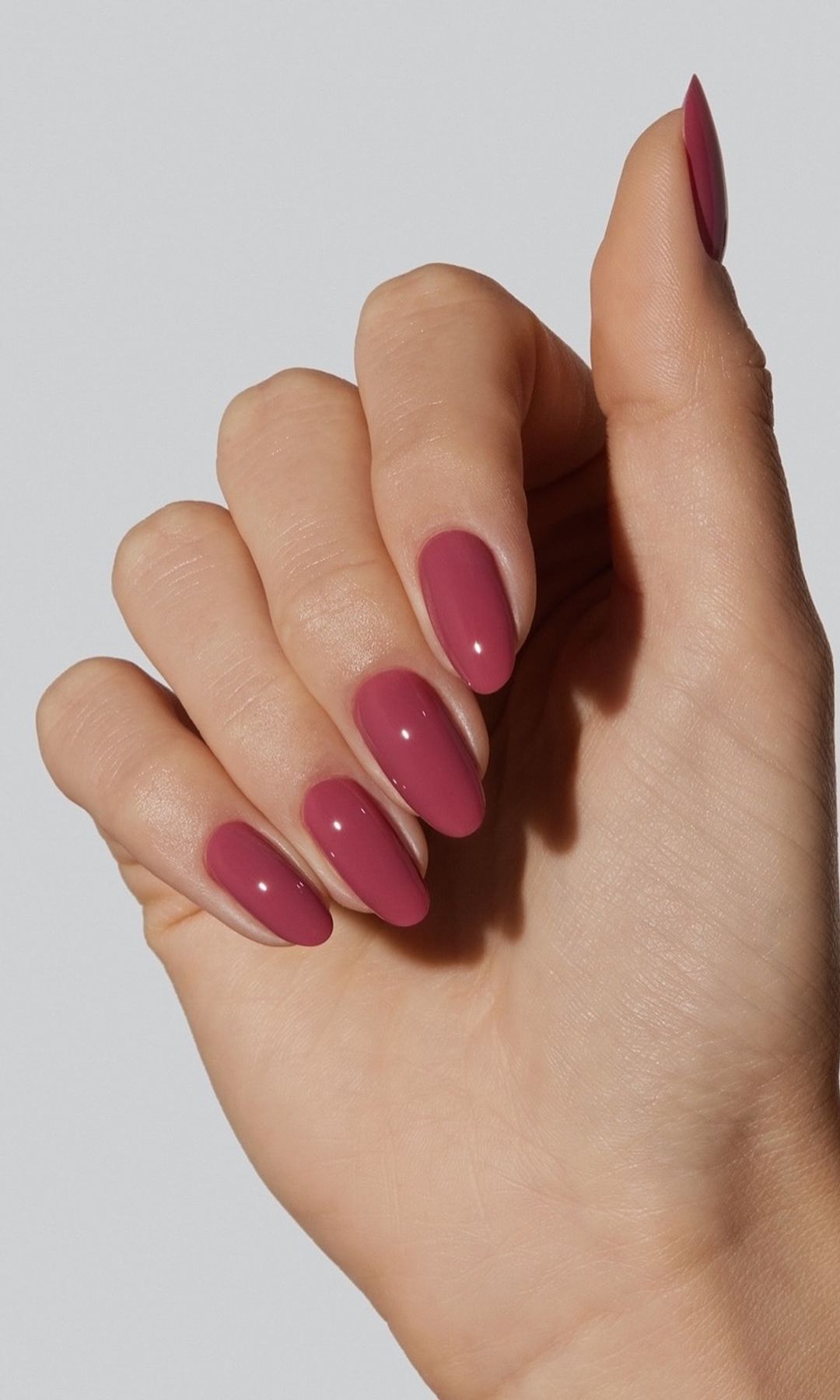 Manicura color malva