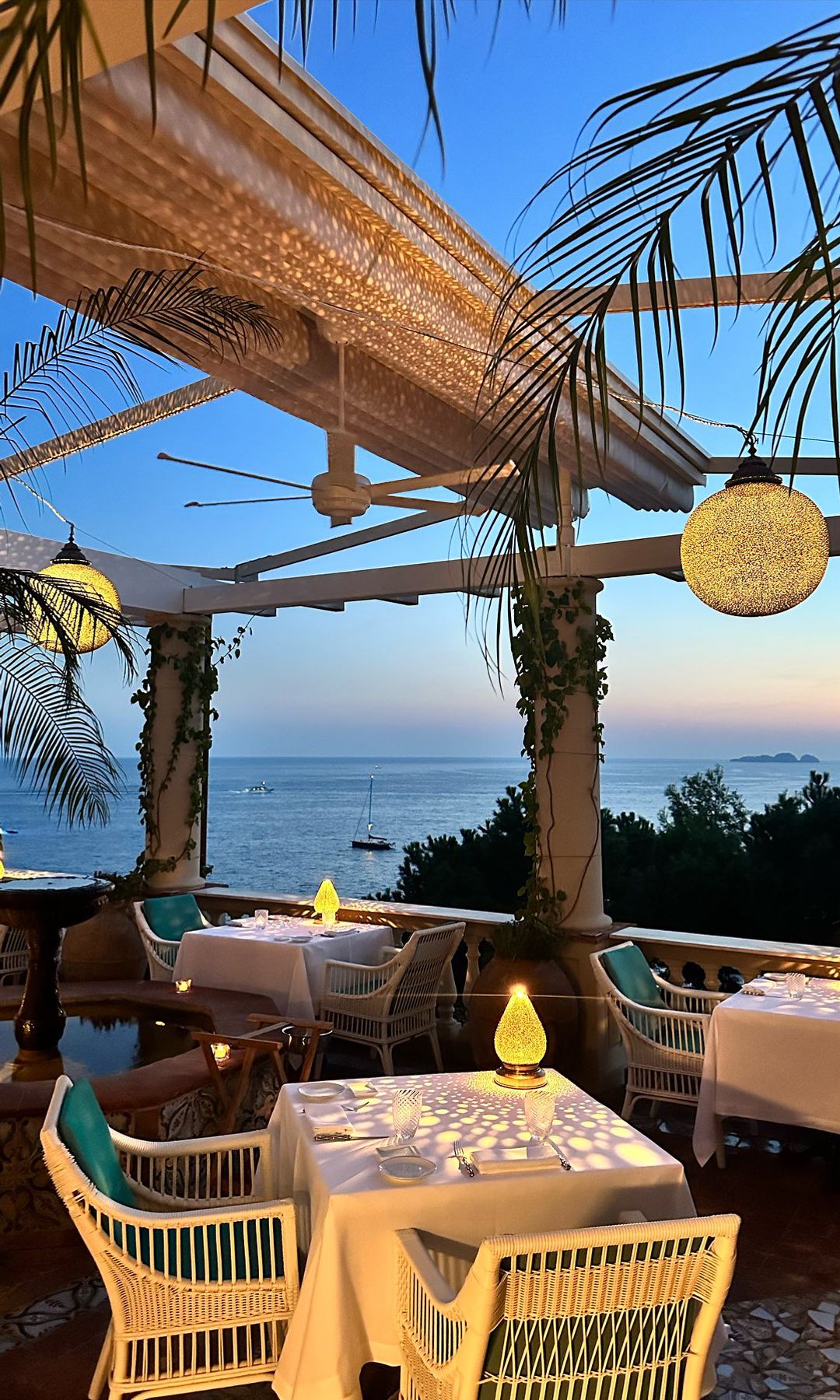 Villa Trevilla, antigua casa del director de cine Franco Zeffirelli hoy reconvertida en hotel de lujo en Positano, en la Costa Amalfitana