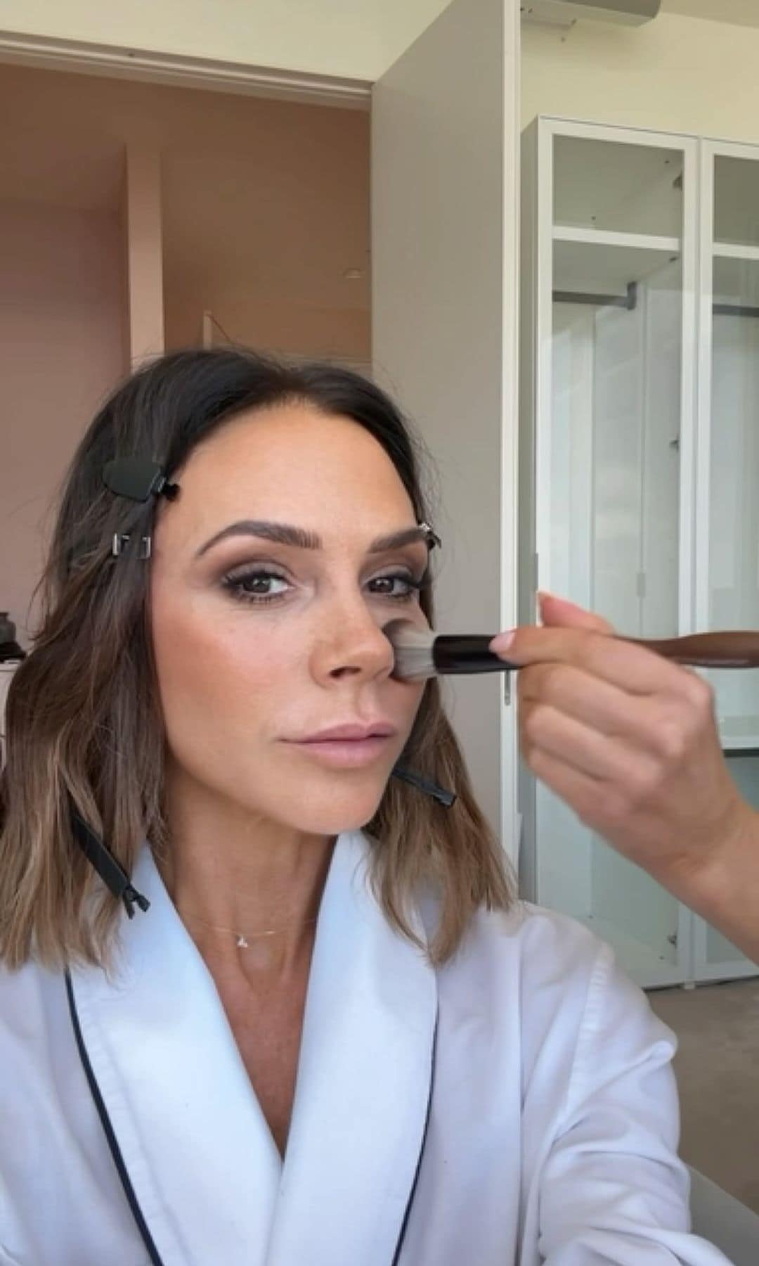 Victoria Beckham comparte sus trucos de maquillaje