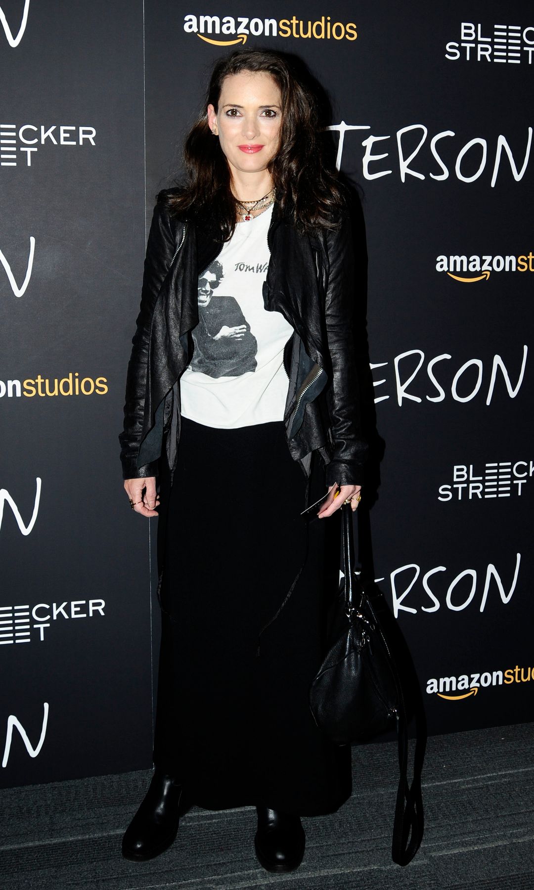 Winona repitió su outfit en 2016