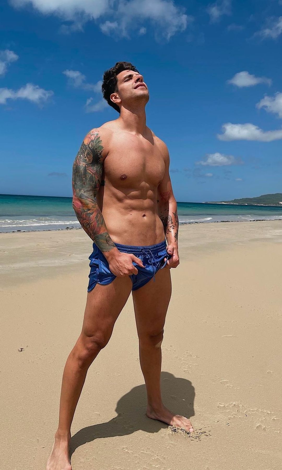 Diego Matamoros en la playa