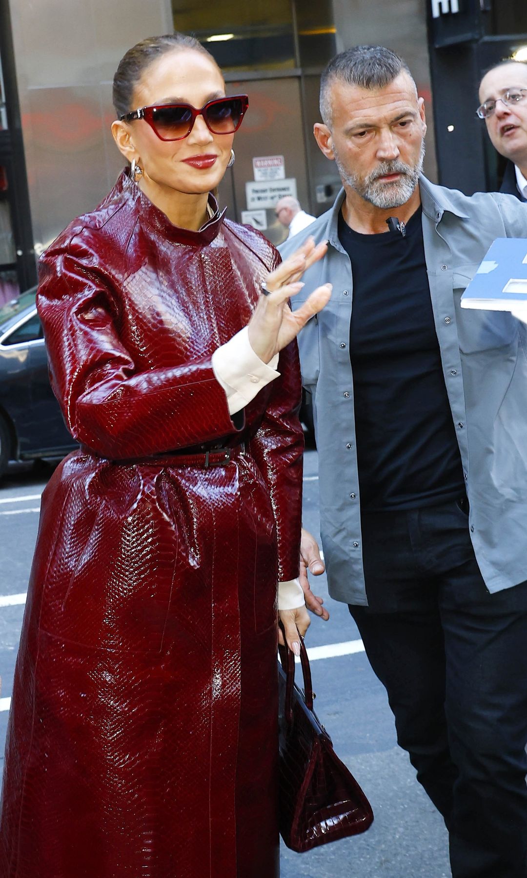 Jennifer Lopez con su misterioso guardaespaldas
