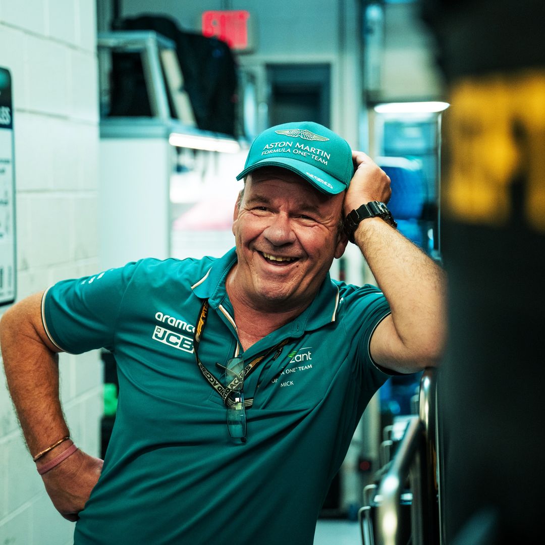 La muerte de Mick Ferm, uno de los mecánicos de Aston Martin, ensombrece el cumpleaños de Fernando Alonso