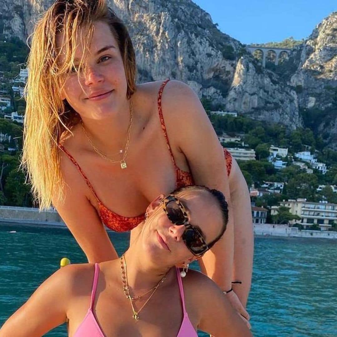 Los espectaculares posados de Pauline Ducruet y Camille Gottlieb en sus vacaciones juntas por la costa francesa