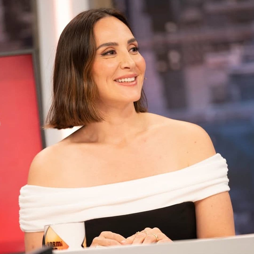 Tamara Falcó estrena el top bicolor de Zara que solucionará todos tus planes de verano