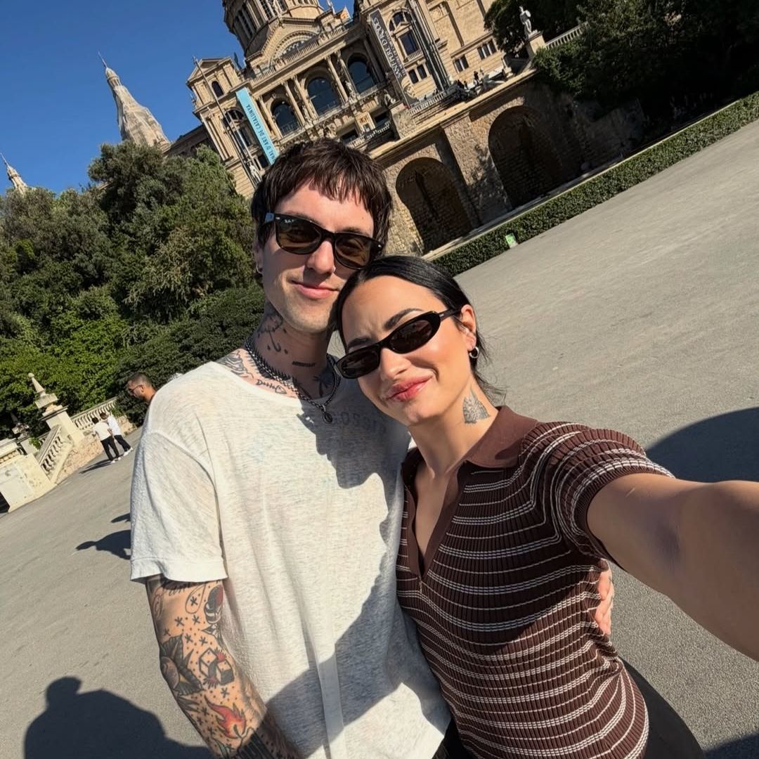 Demi Lovato y Jordan Lutes en el Museo Nacional de Arte de Cataluña, Barcelona